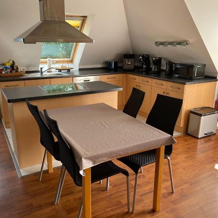 Moderne Maisonette-Wohnung Am Karpfenteich; Modern Apartment With View Of The Carp Pond Barmstedt Eksteriør bilde