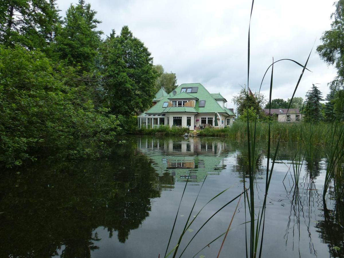 Moderne Maisonette-Wohnung Am Karpfenteich; Modern Apartment With View Of The Carp Pond Barmstedt Eksteriør bilde